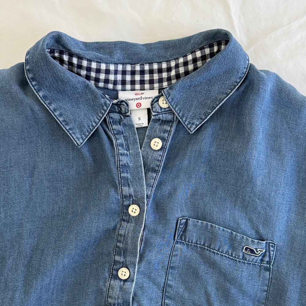 Vineyard Vines / Target collab -women’s chambray shirt
